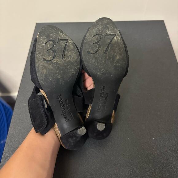 Pedro Garcia Willow Low Heel Sandal in Black Suede Leather Size 37 7 Classic - Picture 11 of 13
